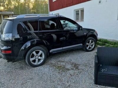 begagnad Mitsubishi Outlander 2.4 4WD CVT