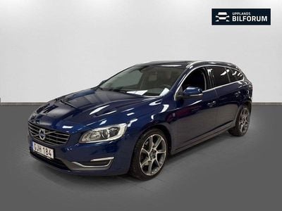 Blå Begagnad 2014 Volvo V60 Ocean Race Kombi | 139 000 kr (Marknadspris)