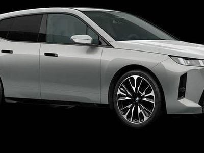 Space silver metallic Begagnad 2000 BMW iX Comfort Edition SUV | 1 126 100 kr (Dyr)