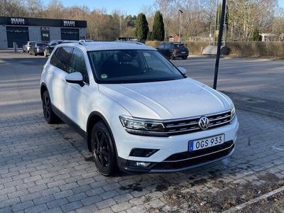 begagnad VW Tiguan 2.0 TDI SCR BlueMotion 4Motion Executive