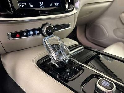 Begagnad Volvo V60 Inscription 398 HK (292 kW) 2021 Vit Kombi