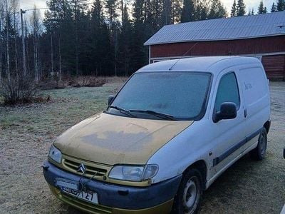 Begagnad 1998 Peugeot Partner Minibuss | 2 000 kr