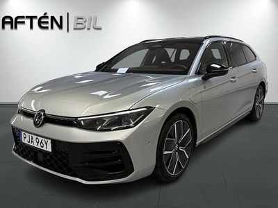 Oyster silver metallic black Begagnad 2025 VW Passat R-line Kombi | 569 800 kr