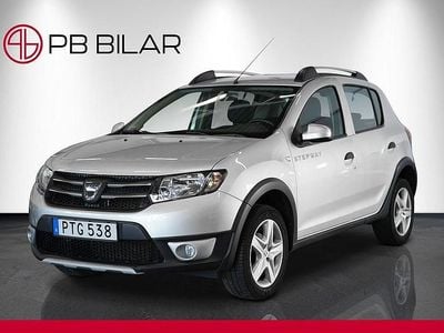 Silver Begagnad 2015 Dacia Sandero Stepway Halvkombi | 69 900 kr (Marknadspris)
