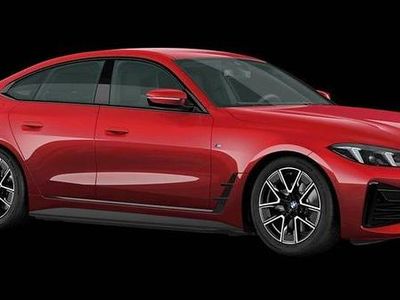 Begagnad BMW i4 Comfort Edition 250 kW (340 HK) 2000 Fire red metallic Sedan