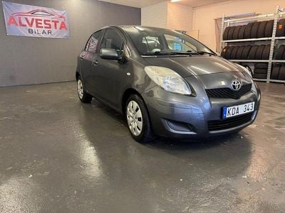 Begagnad Toyota Yaris 101 HK (74 kW) 2009 Mörkgrå Halvkombi