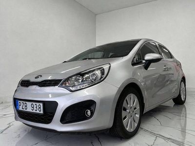 Begagnad Kia Rio 84 HK (61 kW) 2014 Grå