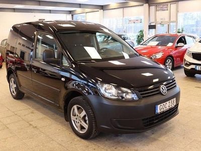 Svart Begagnad 2015 VW Caddy Minibuss | 74 900 kr (Marknadspris)