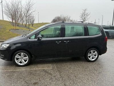 Begagnad VW Sharan 150 HK (110 kW) 2017 Minibuss