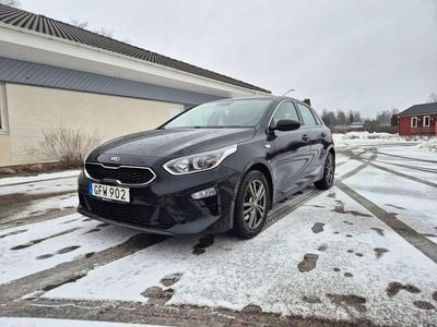 Begagnad Kia Ceed 120 HK (88 kW) 2019 Halvkombi