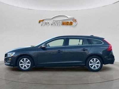 Begagnad Volvo V60 Momentum 116 HK (85 kW) 2014 Grå Kombi