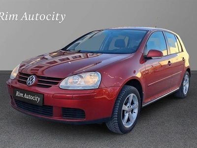 Röd Begagnad 2008 VW Golf VI Trendline Halvkombi | 39 900 kr (Marknadspris)