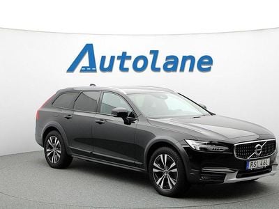 Black solid Begagnad 2019 Volvo V90 CC Kombi | 259 900 kr (Marknadspris)