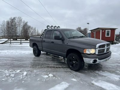 begagnad Dodge Ram Quad Cab 4.7 V8 4x4 6-sitsig