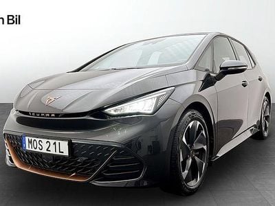 Quasar grey metallic Begagnad 2023 Cupra Born e-Boost Halvkombi | 274 900 kr (Marknadspris)