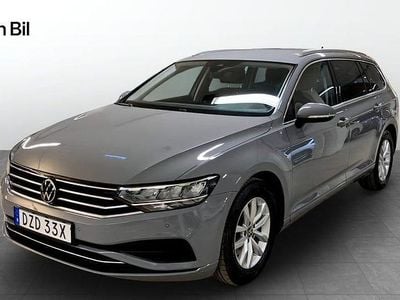 Grå Begagnad 2022 VW Passat Kombi | 289 900 kr (Superpris)
