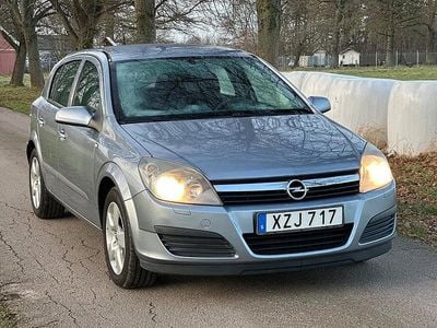 Grå metallic Begagnad 2006 Opel Astra Halvkombi | 19 900 kr