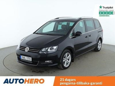 Svart Begagnad 2017 VW Sharan Minibuss | 240 000 kr (Marknadspris)