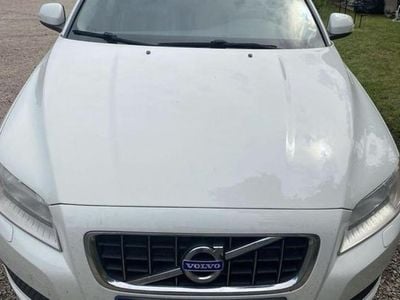 Vit Begagnad 2011 Volvo V70 Drive Kinetic Kombi | 68 000 kr (Marknadspris)