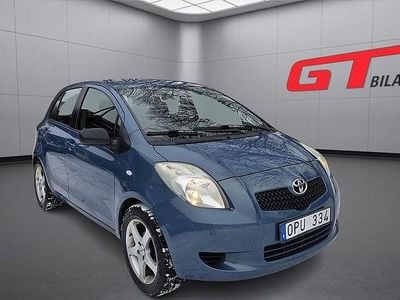 Grå Begagnad 2007 Toyota Yaris Halvkombi | 34 900 kr (Marknadspris)