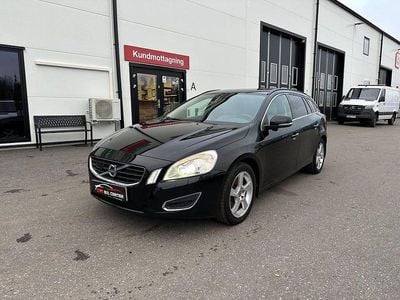 Svart Begagnad 2012 Volvo V60 Momentum Kombi | 56 000 kr (Marknadspris)