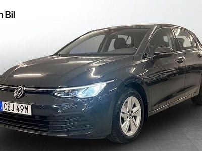 Grå Begagnad 2022 VW Golf VIII Kombi | 255 900 kr (Marknadspris)