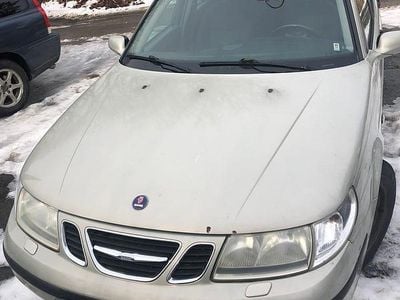 Begagnad Saab 9-5 185 HK (136 kW) 2005 Silvermetallicgren/yellow Kombi