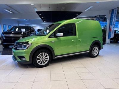 Begagnad VW Caddy 150 HK (110 kW) 2017 Grönmetallic Minibuss