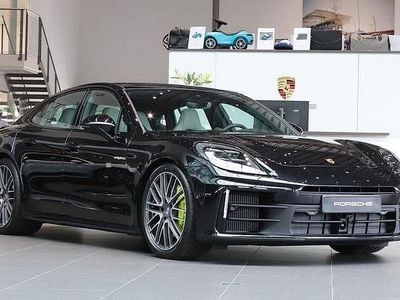 Porsche Panamera 4