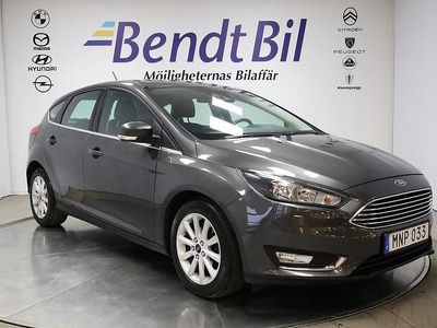 Begagnad Ford Focus Titanium 101 HK (74 kW) 2017 Grå Halvkombi