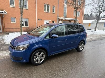 Begagnad VW Touran 150 HK (110 kW) 2012 Minibuss