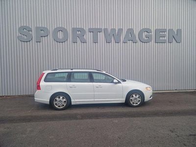 Vit Begagnad 2011 Volvo V70 Kombi | 115 900 kr (Dyr)