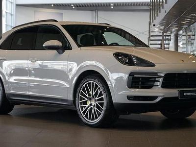Begagnad Porsche Cayenne 468 HK (344 kW) 2022 Grå SUV