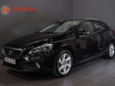 Svart Begagnad 2015 Volvo V40 Momentum Halvkombi | 164 900 kr (Lite dyr)