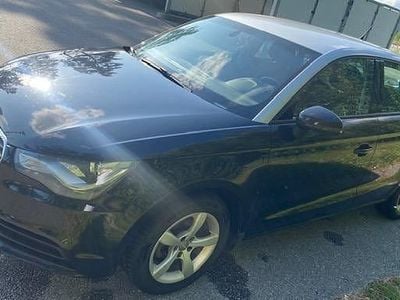 Begagnad Audi A1 Sportback Sport 90 HK (66 kW) 2014 Svart Halvkombi