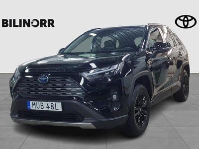Svart Begagnad 2024 Toyota RAV4 Hybrid Executive SUV | 459 900 kr (Marknadspris)