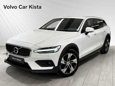 Begagnad 2022 Volvo V60 CC Kombi | 334 900 kr (Marknadspris)