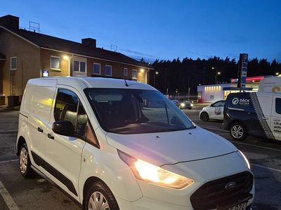 Begagnad Ford Transit Connect 100 HK (73 kW) 2022 Minibuss