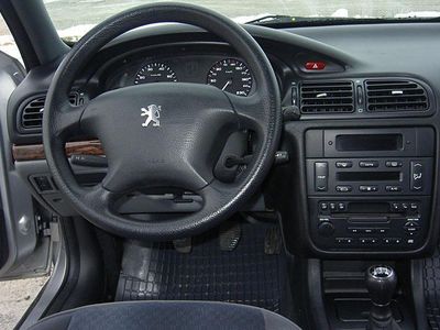 begagnad Peugeot 406 ST 2,2 Sport 2000