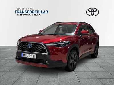 Röd Begagnad 2022 Toyota Corolla Cross Style SUV | 359 900 kr (Marknadspris)