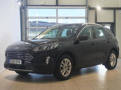 Svart Begagnad 2021 Ford Kuga Titanium SUV | 234 800 kr (Marknadspris)