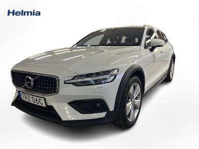 Begagnad Volvo V60 CC SE 192 HK (141 kW) 2020 Vit Kombi