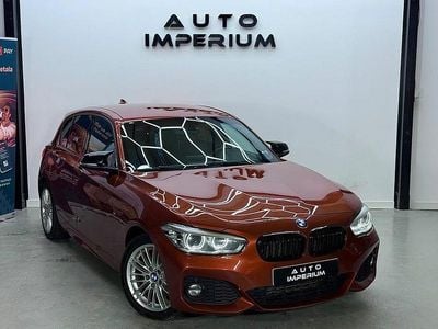 Orange Begagnad 2017 BMW 118 Shadowline Halvkombi | 159 900 kr (Marknadspris)