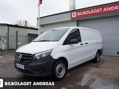 Vit Begagnad 2023 Mercedes e-Vito Minibuss | 279 900 kr