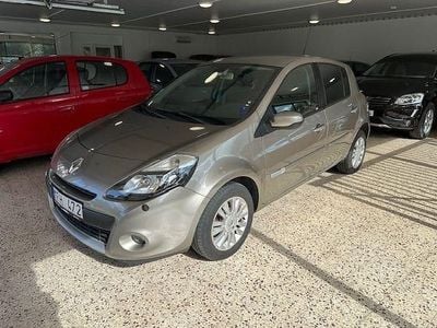 Begagnad Renault Clio R.S. 75 HK (55 kW) 2011 Ljusbrun Halvkombi