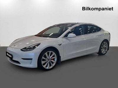 Begagnad Tesla Model 3 Performance 461 kW (627 HK) 2019 Vit Sedan