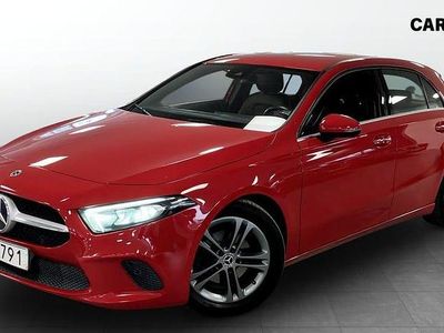 Röd Begagnad 2018 Mercedes A200 Halvkombi | 209 900 kr (Marknadspris)
