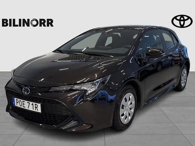 Begagnad Toyota Corolla Hybrid Life 124 HK (91 kW) 2022 Brun Halvkombi