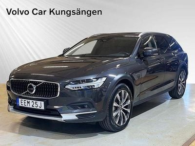 Grå Begagnad 2024 Volvo V90 CC Ultimate Kombi | 559 900 kr (Dyr)