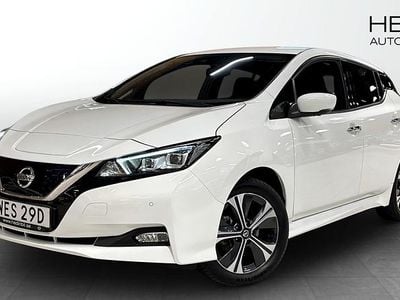 Svart Begagnad 2021 Nissan Leaf N-Connecta Halvkombi | 169 900 kr (Marknadspris)